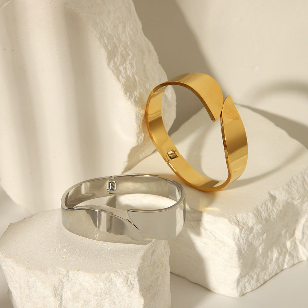 Gold plating and rhodium plating intertwined design, adjustable bangle bracelets