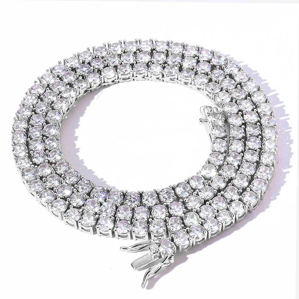 A cubic zirconia tennis chain necklace. Inlaid with white zirconias, brass with silver plating.